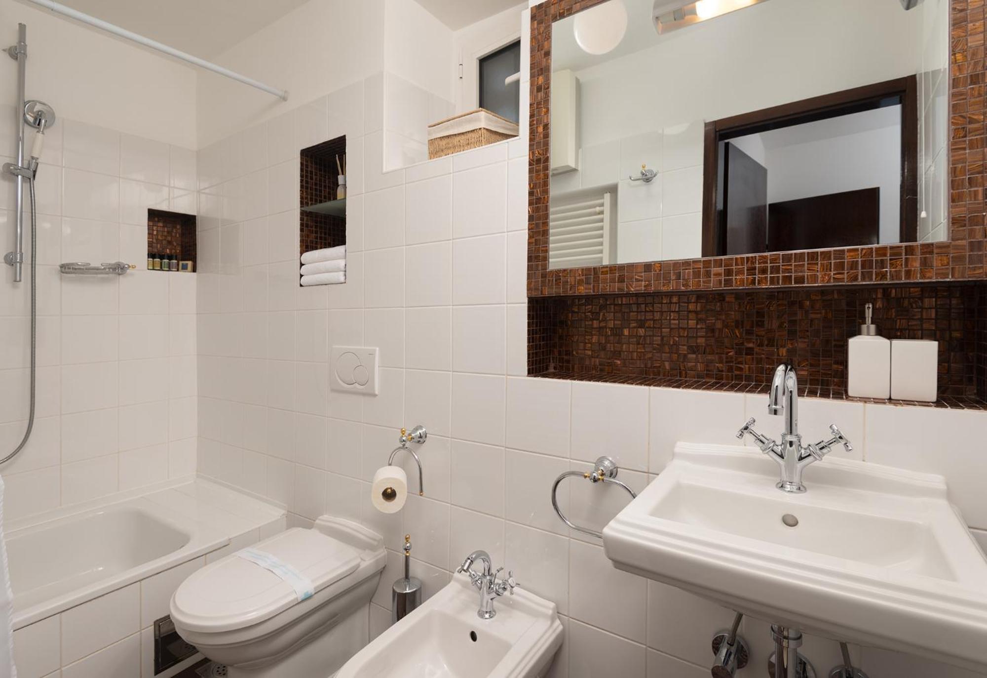 Heritage House Dvor Sutivan Esterno foto