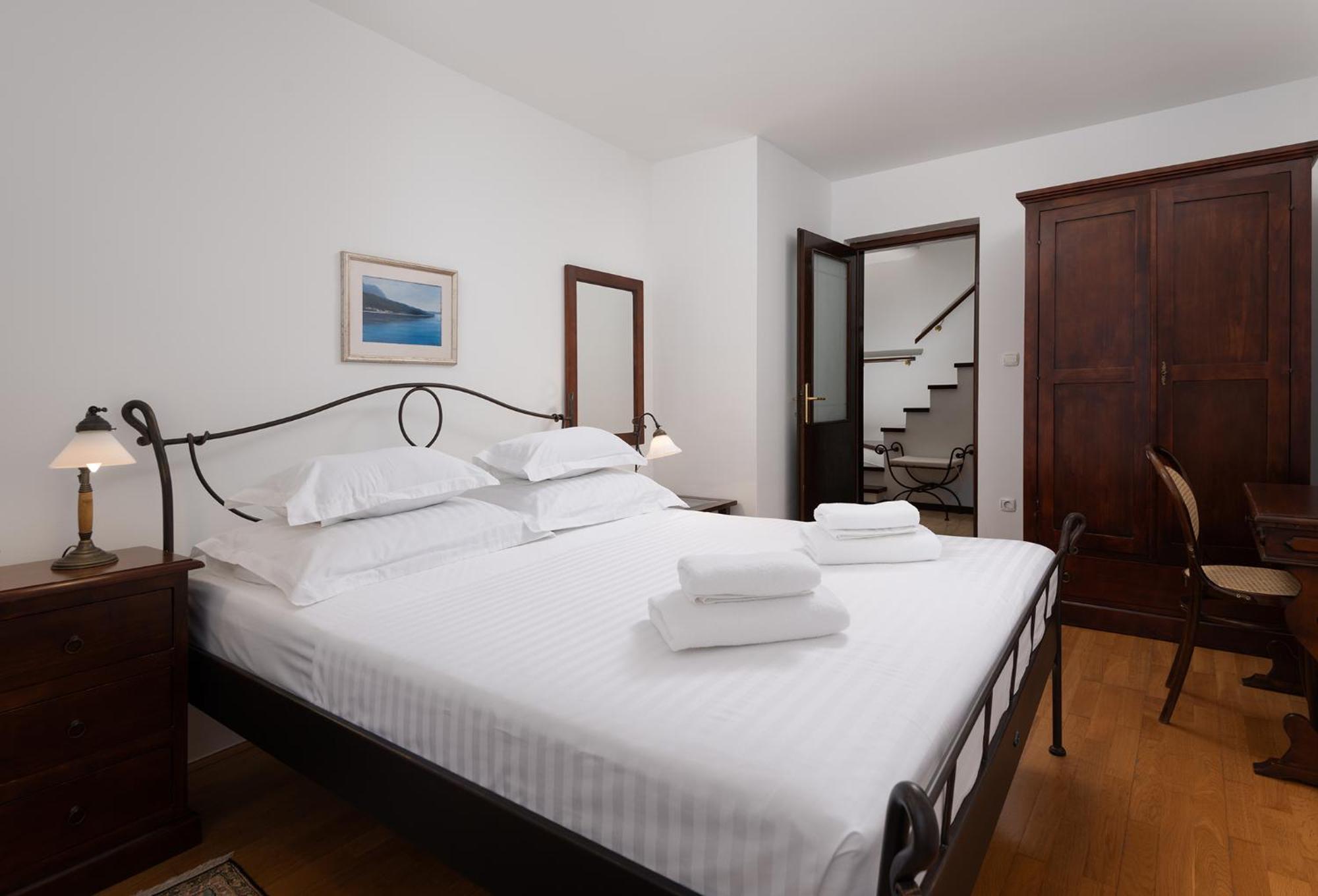 Heritage House Dvor Sutivan Esterno foto