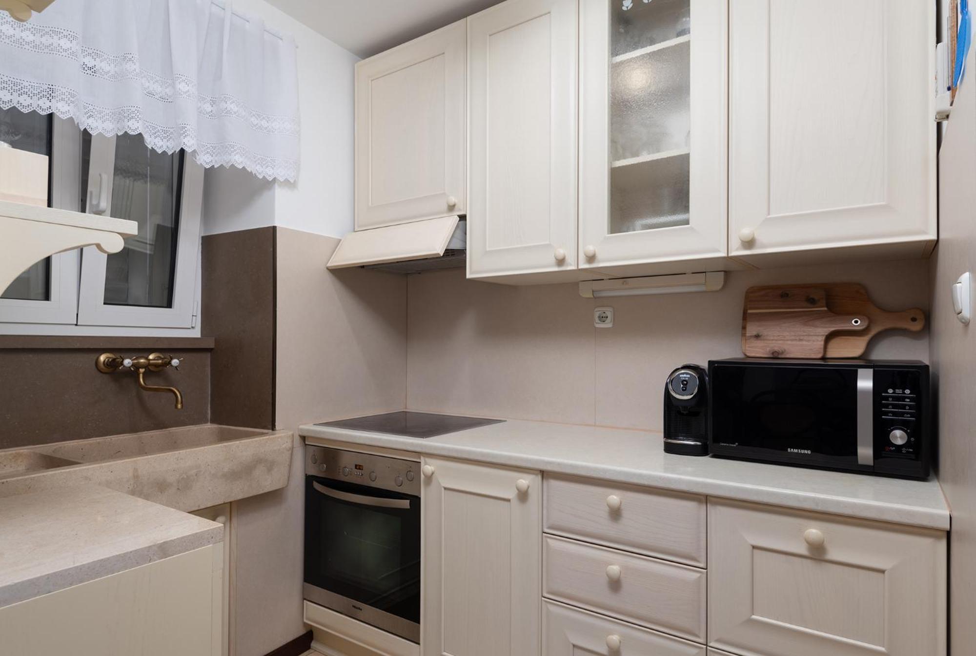 Heritage House Dvor Sutivan Esterno foto